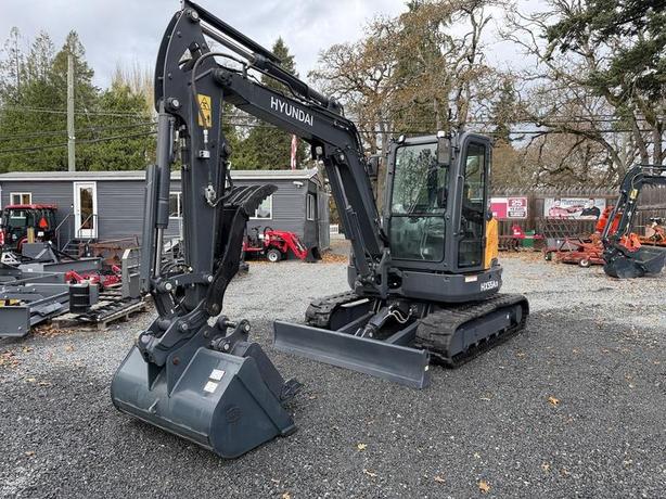 2025 Hyundai HX55Acr Excavator image 1