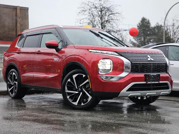 2025 Mitsubishi Outlander PHEV image 3