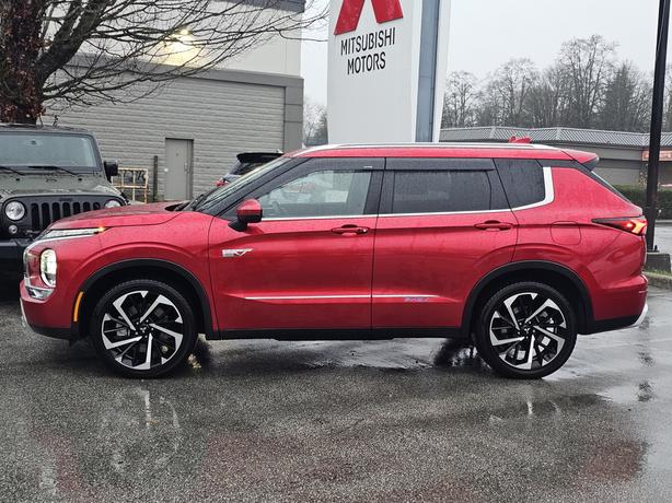 2025 Mitsubishi Outlander PHEV image 8