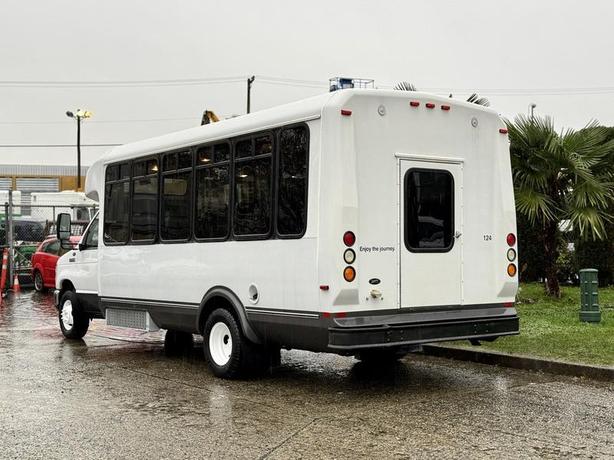 2014 Ford E-450 Super Duty 25-Passenger Bus with Front and Rear Air Conditioning image 6