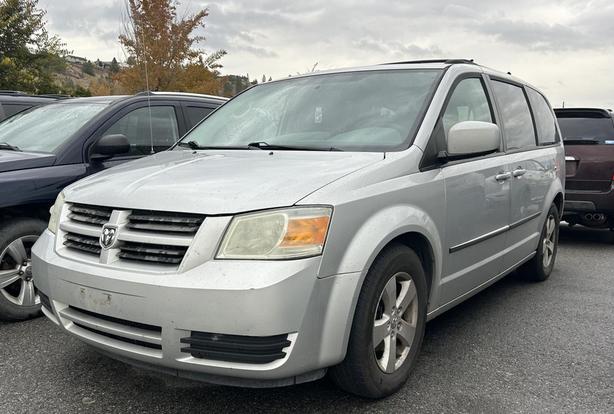 2009 Dodge Grand Caravan SE AUTO, THREE ROWS, STORAGE COMPARTMENTS, FABRIC SEATS image 1