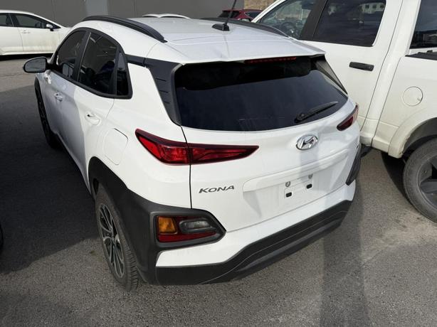 2021 Hyundai Kona Luxury SUNROOF ! BACKUP CAMERA! HEATED SEATS! LEATHER! image 4