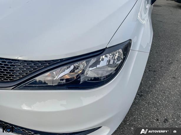 2023 Chrysler Grand Caravan SXT image 8