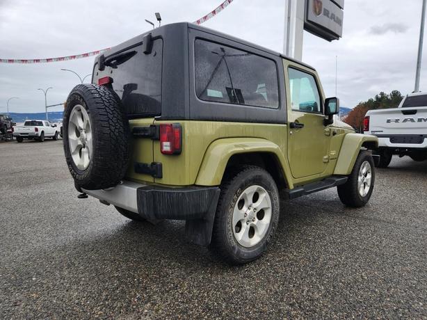 2013 Jeep Wrangler Sahara image 3