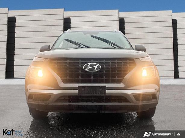 2024 Hyundai Venue Preferred image 2