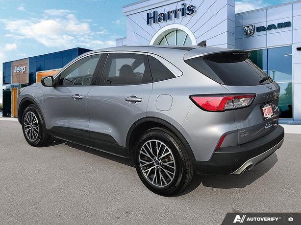 2022 Ford Escape SE Plug-In Hybrid FWD | Keyless Start | Back Up Camera! image 4