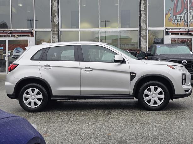 2023 Mitsubishi RVR ES AWC - Heated Seats, Apple Carplay/Android Auto image 4