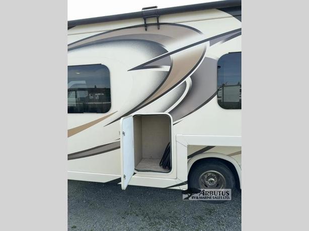 Used 2019 Thor Motor Coach Axis 25.6 image 6