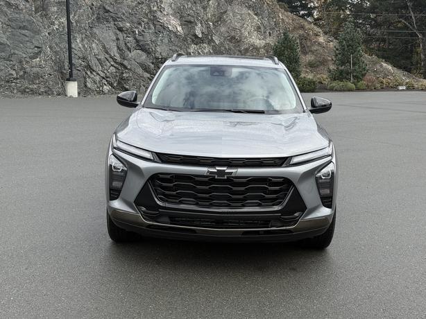 2025 Chevrolet Trax ACTIV- No Accident, Power Seat & Back Up Camera image 3