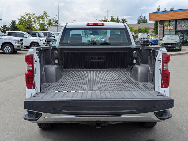 2024 Chevrolet Silverado 1500 WT - 5.3L V8, Regular Cab, Long Box, RWD image 8