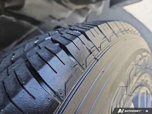 2024 Jeep Wrangler Sahara 4 Door 4x4 | Heated Seats! image 7