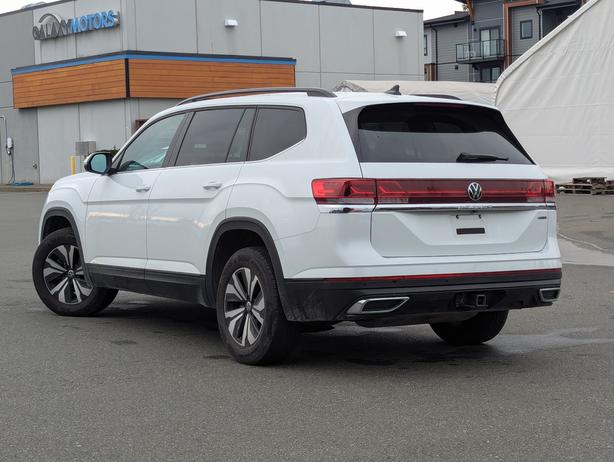 2024 Volkswagen Atlas image 8
