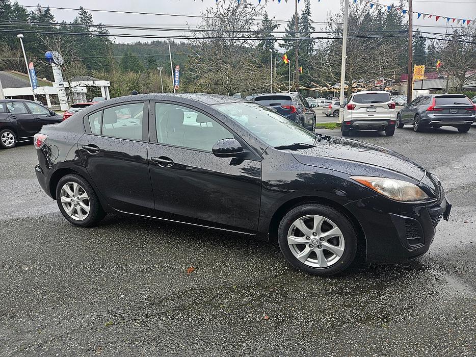 2011 Mazda  Mazda3 i Sport display photo