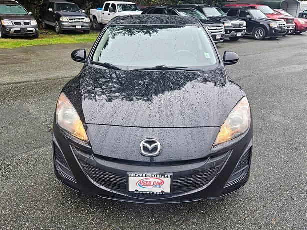 2011 Mazda  Mazda3 i Sport image 4