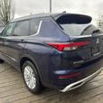 2024 Mitsubishi Outlander thumbnail image 8