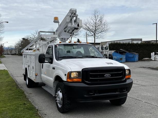 2001 Ford F-450 SD Altec Service Truck Bucket Truck 2WD image 2