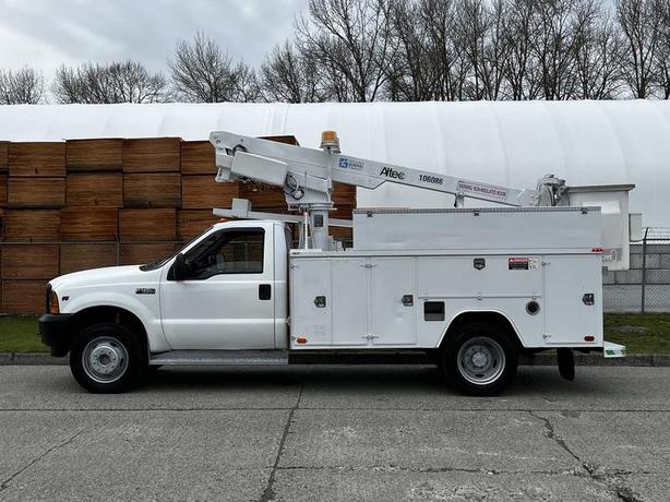2001 Ford F-450 SD Altec Service Truck Bucket Truck 2WD image 6