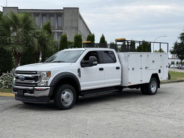 2020 Ford F-550 XLT Crew Cab 4x4 Service Truck image 5