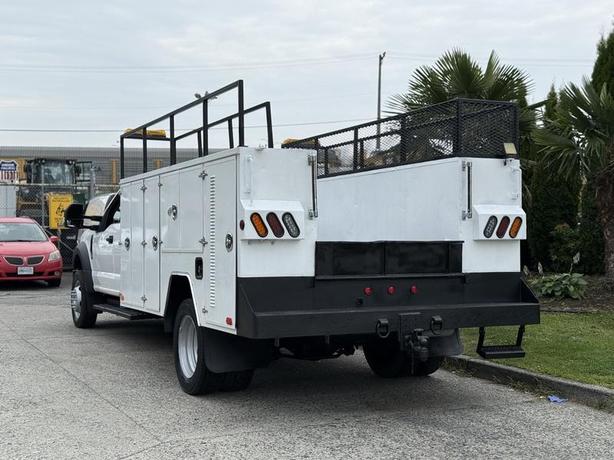 2020 Ford F-550 XLT Crew Cab 4x4 Service Truck image 8
