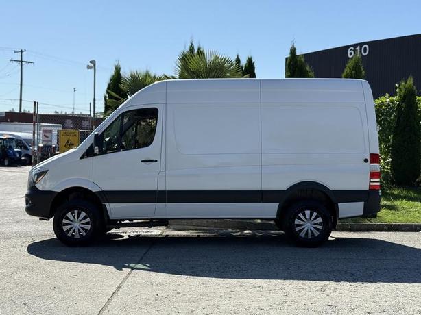 2017 Mercedes-Benz Sprinter 2500 144-in WheelBase 4X4 Cargo Van with Shelving image 6