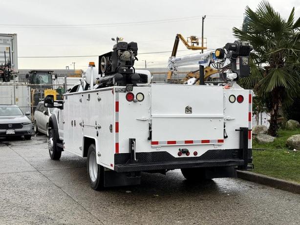 2017 Ford F-550 XL Super Duty Service Truck with Maxilift Cobra Crane image 8