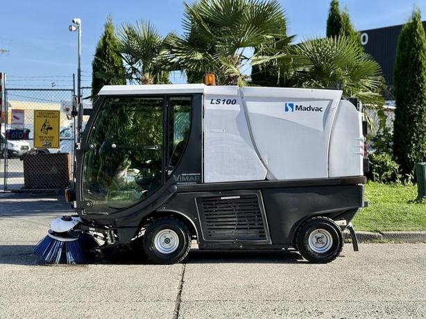 2017 Madvac LS100 Compact Sweeper image 6
