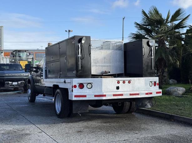2008 Ford F-550 4x4 Crew Cab Service Truck with Water Tank – 6.4L Diesel image 8