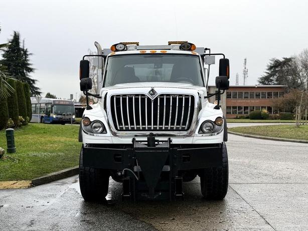 2012 International WorkStar 7500 Dump Truck with Sander image 3