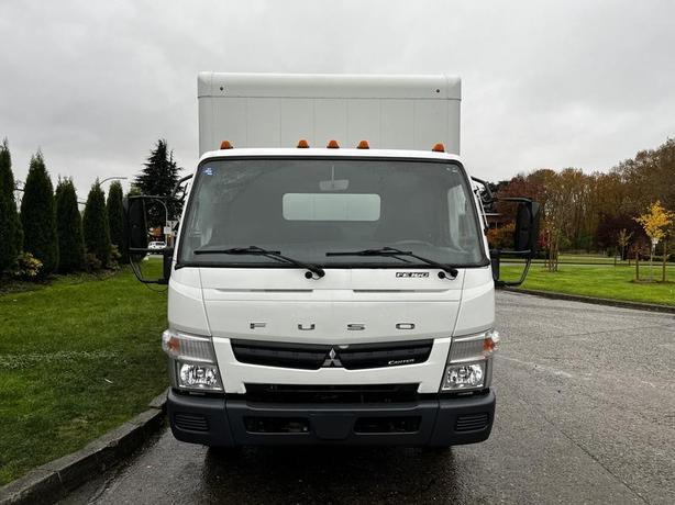 2012 Mitsubishi Fuso FE 12 Foot Cube Van 3 Seater Diesel image 3
