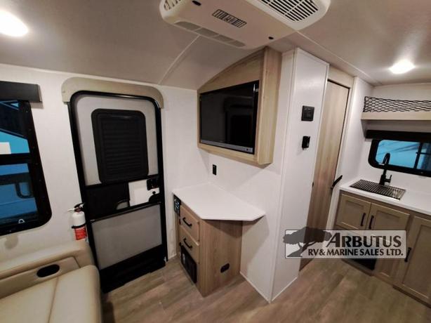 Used 2024 Forest River RV Rockwood GEO Pro G15FBS image 7