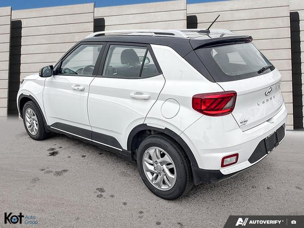 2025 Hyundai Venue Preferred ! REAR CROSS TRAFFIC! HIGH BEAM ASSIST! HEATED SEAT image 4