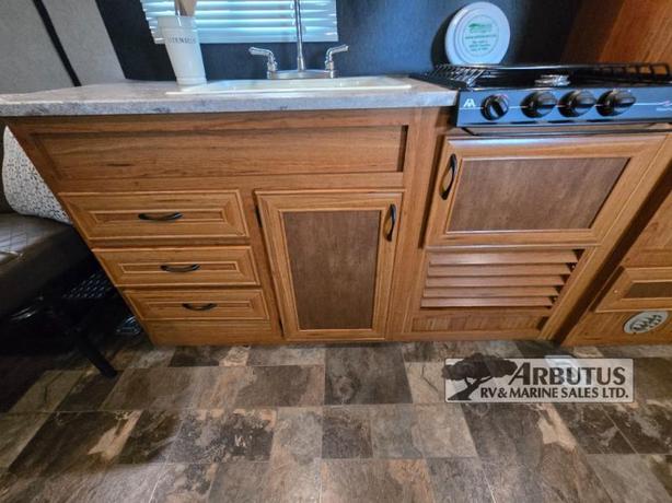 Used 2016 Starcraft AR-ONE MAXX 26HR image 5