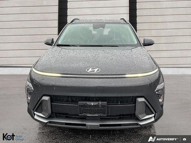 2024 Hyundai Kona Preferred NO ACCIDENT! LOW KMS! ONE OWNER! LIKE NEW! image 2