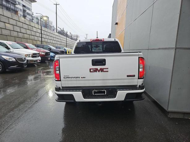 2018 GMC Canyon 4WD All Terrain w/Cloth image 5