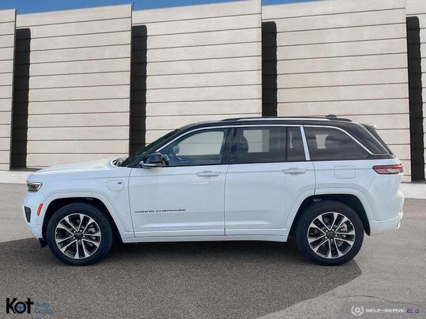 2023 Jeep Grand Cherokee 4xe Overland demo image 3