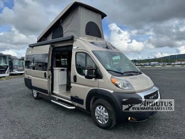 Used 2023 Roadtrek Play Slumber image 1