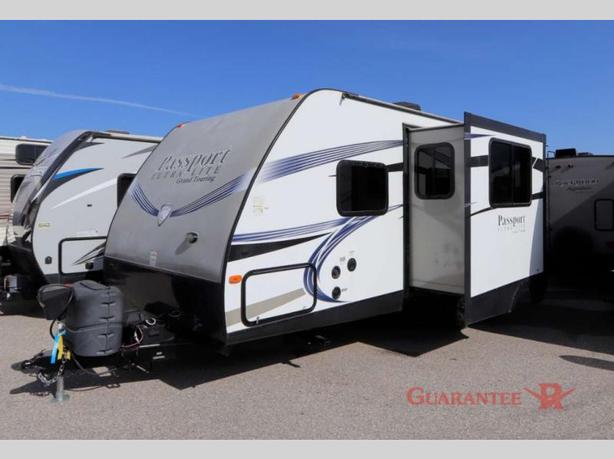 Used 2015 Keystone RV Passport Ultra Lite GRAND TOURING 2200RB image 3