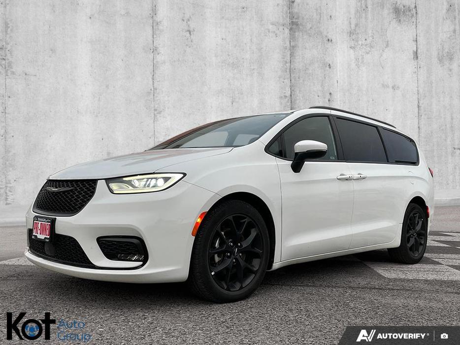 2023 Chrysler Pacifica Touring L | Power Sunroof | Remote Start | Heated Seats & display photo