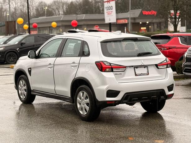 2024 Mitsubishi RVR ES - No Accidents, One Owner, Heated Seats image 7