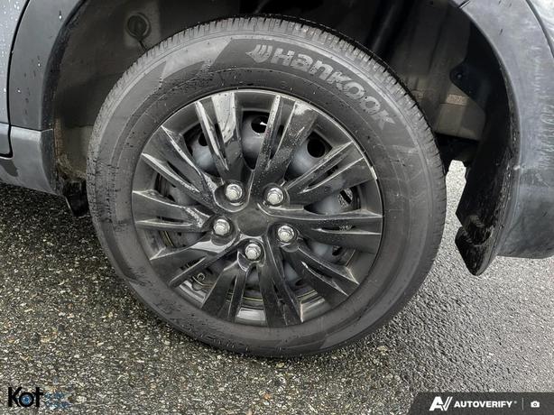 2024 Hyundai Venue Essential image 6