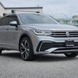 2022 Volkswagen Tiguan Highline R-Line - Sunroof, 7 Seats, No Accidents thumbnail image 3