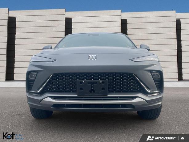 2024 Buick Envista Avenir image 2