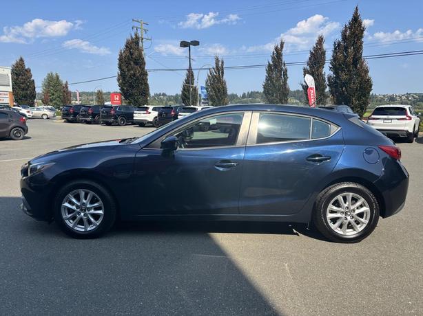 2016 Mazda3 GS image 4