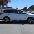 2018 Nissan Pathfinder S - 4x4, Sunroof, Navigation, Heated Seats thumbnail image 5