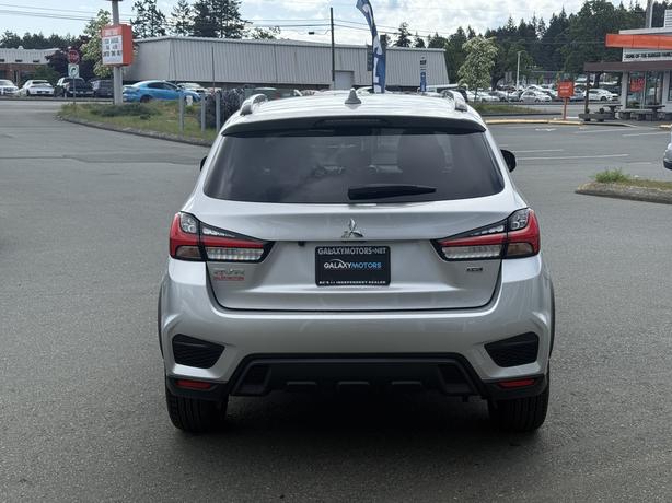 2024 Mitsubishi RVR GT 4WD -  Blind Spot Warning & Front fog lights image 7