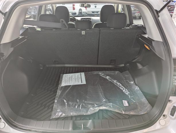 2024 Mitsubishi RVR ES - Low KMs, 4x4, Heated Seats image 8