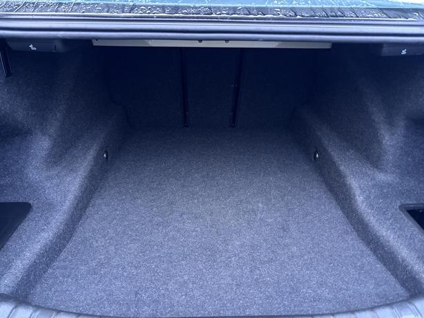 2018 BMW 5 Series 540i Xdrive image 8