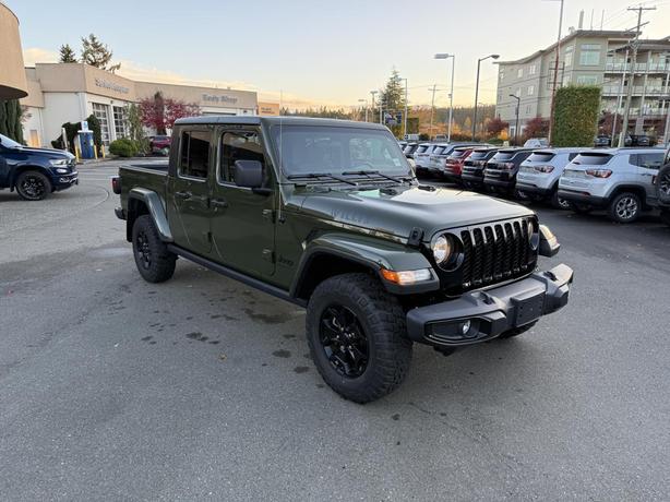 2022 Jeep Gladiator Willys image 7