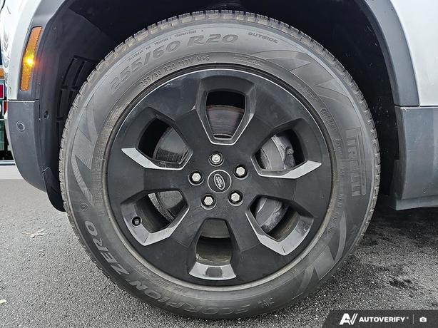 2021 Land Rover Defender S AWD | Heated Seats | Sunroof! image 6