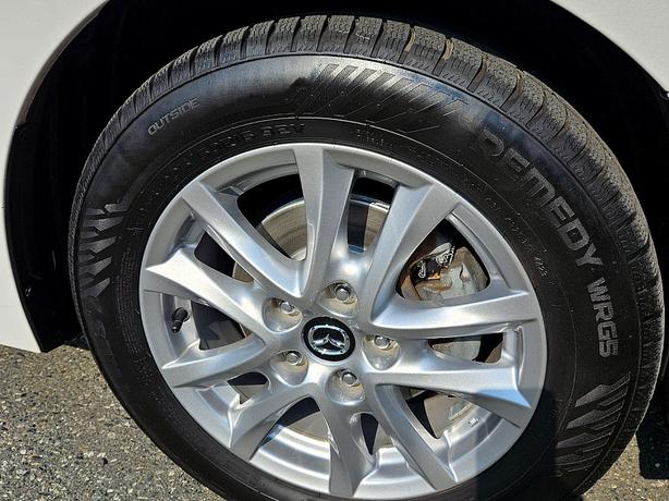 2014 Mazda  Mazda3 i Touring image 6